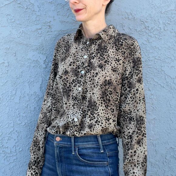 90s Silk Blouse Animal Print Womens large Chic office top - Picture 2 of 10